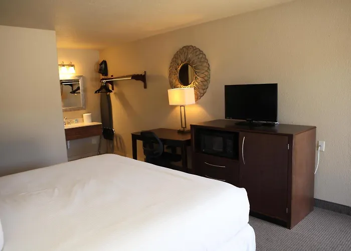 Unique Hotel 2*